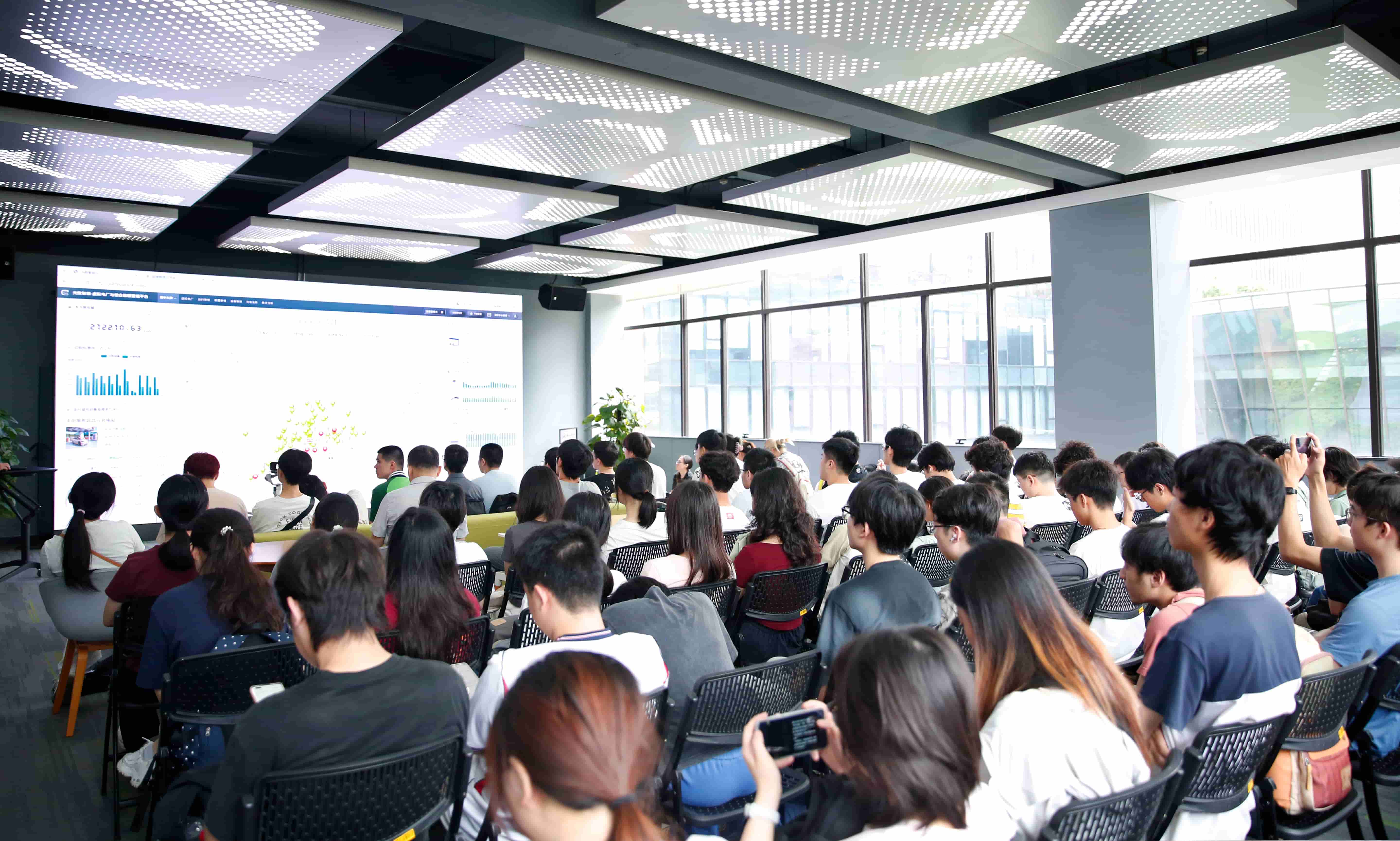 深化校企協同創新，賦能新型電力系統建設丨華南理工大學師生走進智光電氣開展產學研交流活動